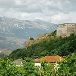 Latifi Guesthouse