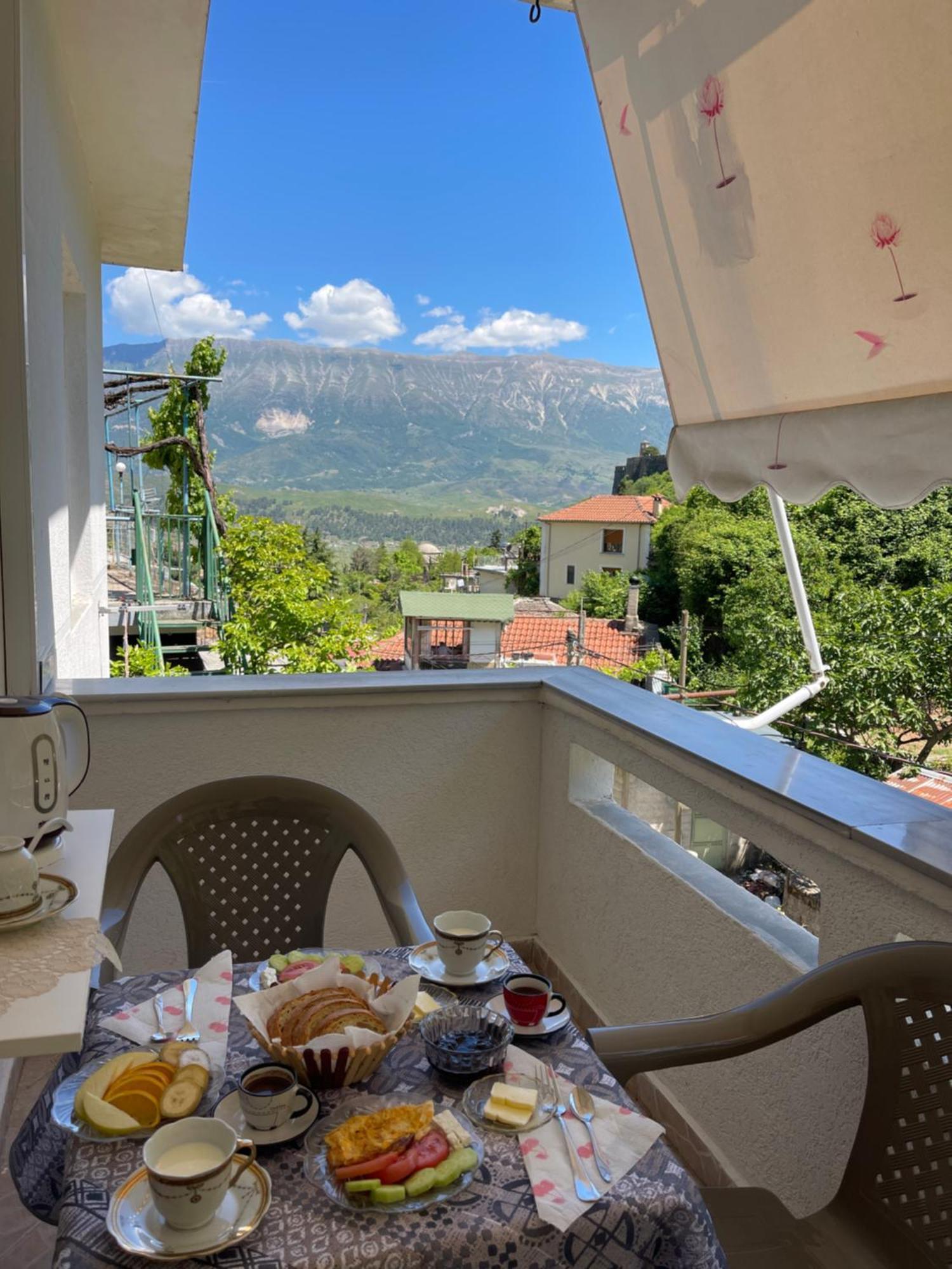 Latifi Gasthof Gjirokastër